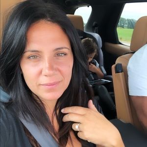 Meet your Posher, Linda